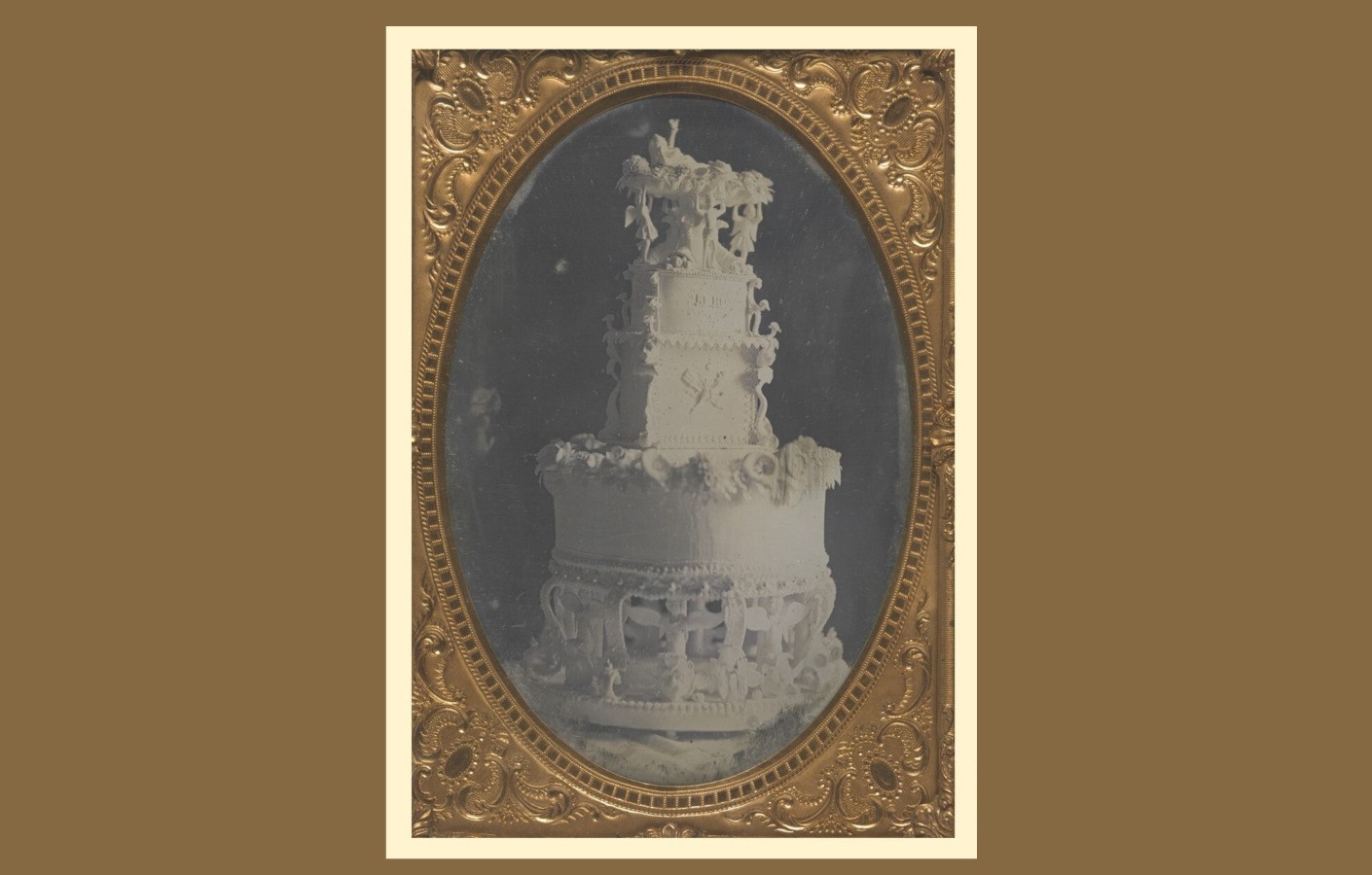 THE HISTORY OF WEDDING CAKES